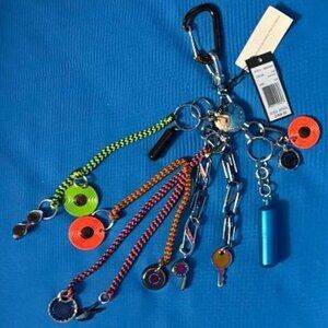 NEW / NWT MARC JACOBS / MBMJ MULTIPURPOSE KEYCHAIN KEY CHAIN / PURSE / BAG CHARM